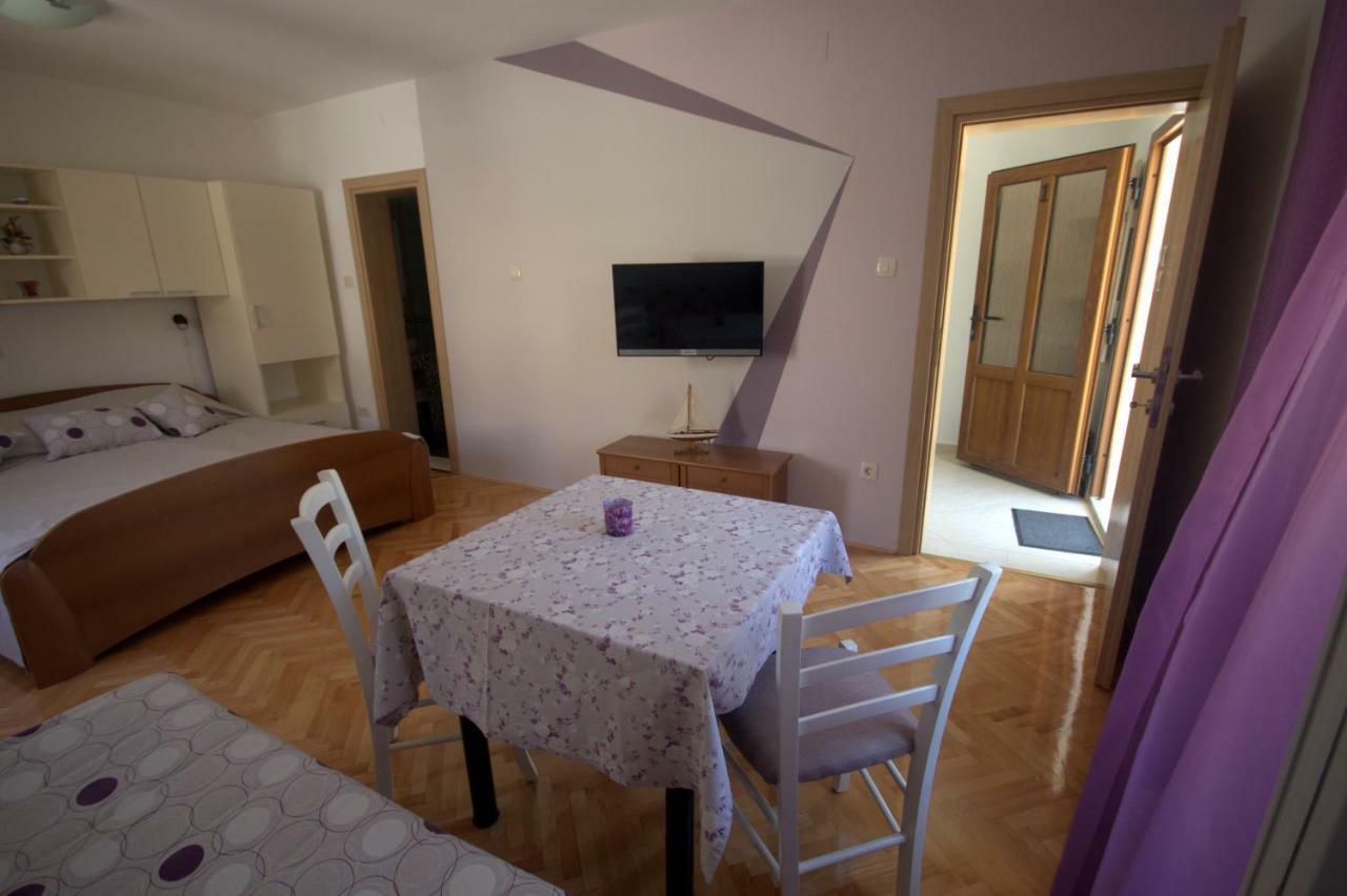 Apartments Katarina Porat Malinska Exterior photo