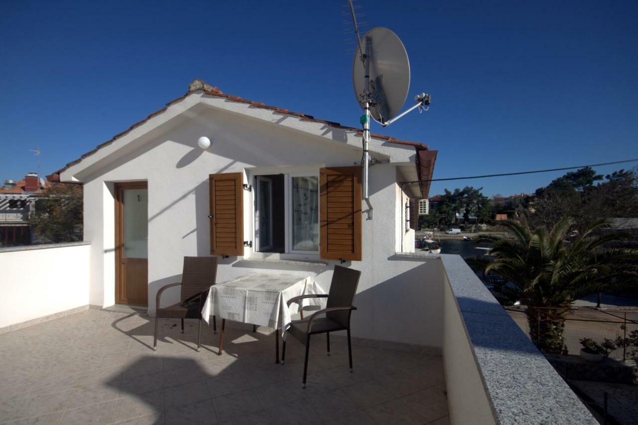 Apartments Katarina Porat Malinska Exterior photo