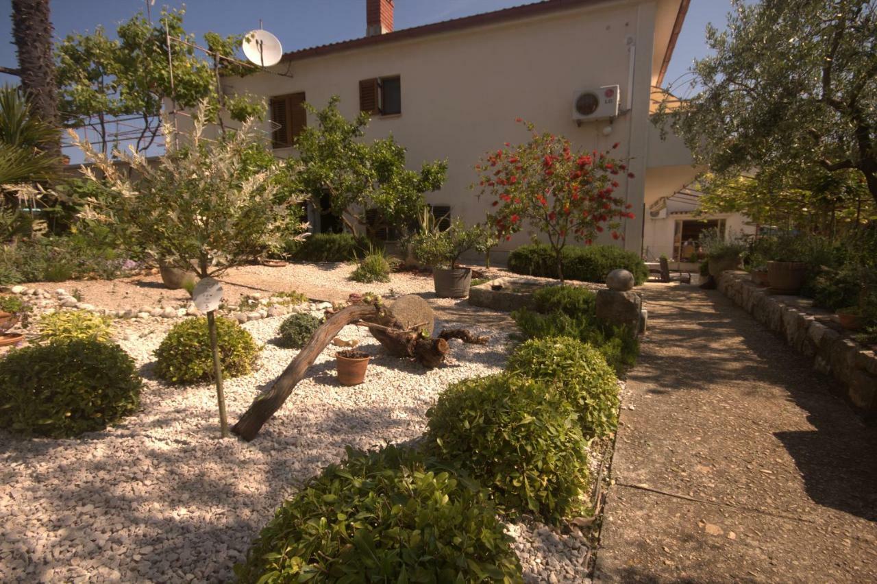 Apartments Katarina Porat Malinska Exterior photo